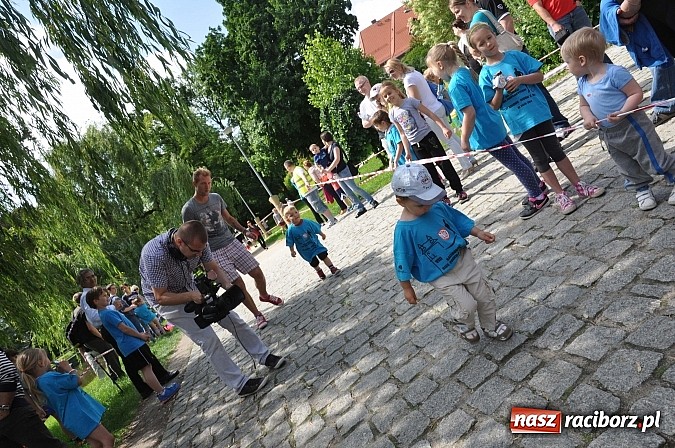 Zdjęcie w galerii na portalu naszraciborz.pl: VIII Raciborski Bieg Profilaktyczny, tym razem w parku Roth wiadomości z regionu