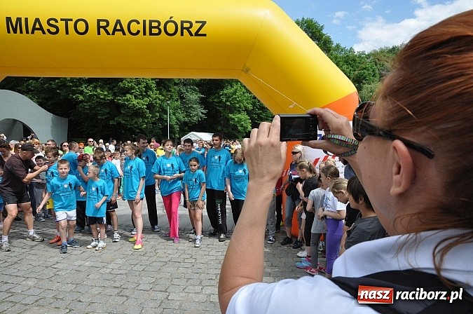 Zdjęcie w galerii na portalu naszraciborz.pl: VIII Raciborski Bieg Profilaktyczny, tym razem w parku Roth wiadomości z regionu
