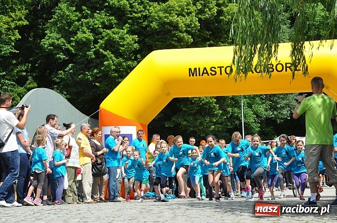 Zdjęcie w galerii na portalu naszraciborz.pl: VIII Raciborski Bieg Profilaktyczny, tym razem w parku Roth wiadomości z regionu