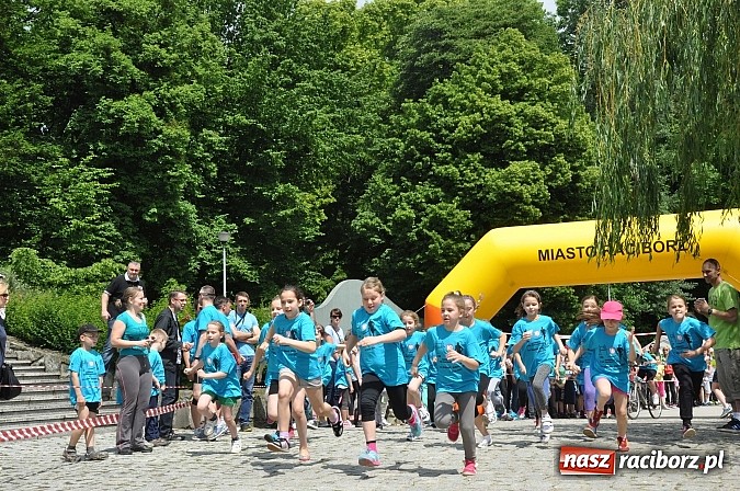 Zdjęcie w galerii na portalu naszraciborz.pl: VIII Raciborski Bieg Profilaktyczny, tym razem w parku Roth wiadomości z regionu