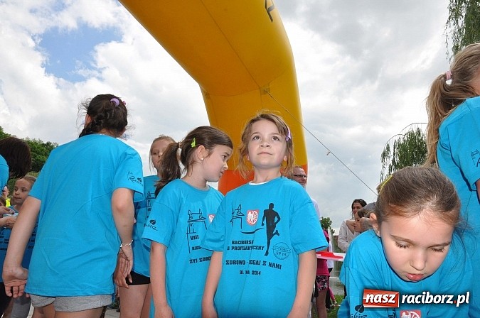 Zdjęcie w galerii na portalu naszraciborz.pl: VIII Raciborski Bieg Profilaktyczny, tym razem w parku Roth wiadomości z regionu