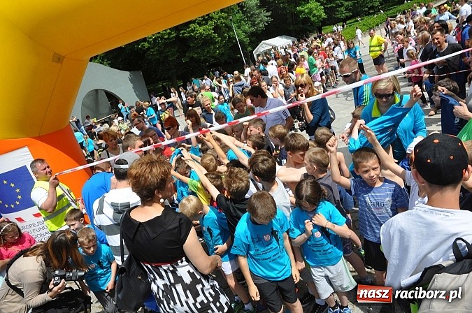Zdjęcie w galerii na portalu naszraciborz.pl: VIII Raciborski Bieg Profilaktyczny, tym razem w parku Roth wiadomości z regionu