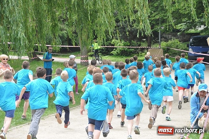 Zdjęcie w galerii na portalu naszraciborz.pl: VIII Raciborski Bieg Profilaktyczny, tym razem w parku Roth wiadomości z regionu