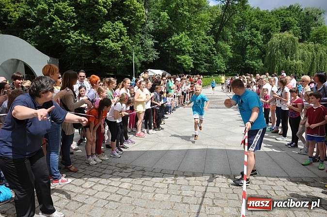 Zdjęcie w galerii na portalu naszraciborz.pl: VIII Raciborski Bieg Profilaktyczny, tym razem w parku Roth wiadomości z regionu