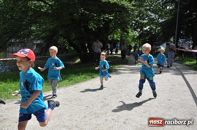 Zdjęcie w galerii na portalu naszraciborz.pl: VIII Raciborski Bieg Profilaktyczny, tym razem w parku Roth wiadomości z regionu