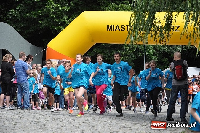 Zdjęcie w galerii na portalu naszraciborz.pl: VIII Raciborski Bieg Profilaktyczny, tym razem w parku Roth wiadomości z regionu