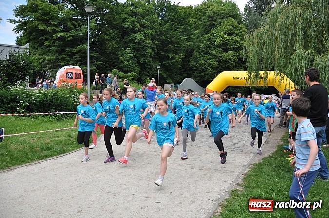 Zdjęcie w galerii na portalu naszraciborz.pl: VIII Raciborski Bieg Profilaktyczny, tym razem w parku Roth wiadomości z regionu