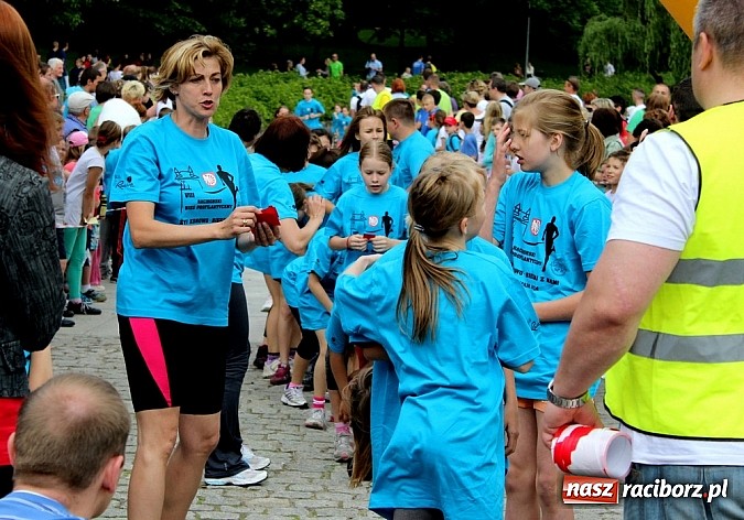 Zdjęcie w galerii na portalu naszraciborz.pl: VIII Raciborski Bieg Profilaktyczny, tym razem w parku Roth wiadomości z regionu