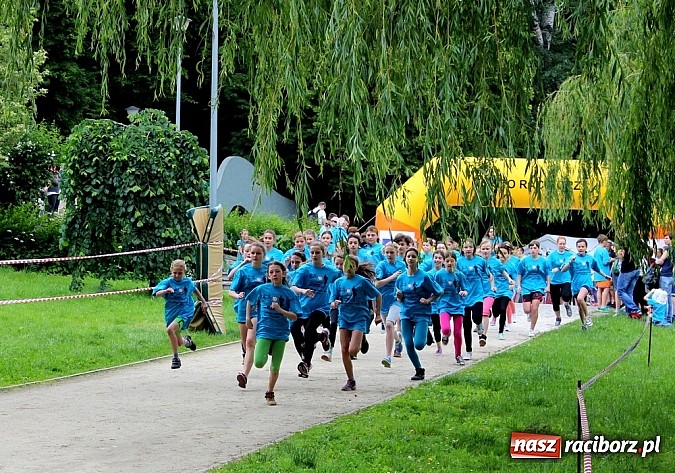Zdjęcie w galerii na portalu naszraciborz.pl: VIII Raciborski Bieg Profilaktyczny, tym razem w parku Roth wiadomości z regionu