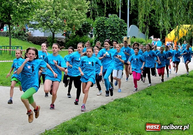 Zdjęcie w galerii na portalu naszraciborz.pl: VIII Raciborski Bieg Profilaktyczny, tym razem w parku Roth wiadomości z regionu