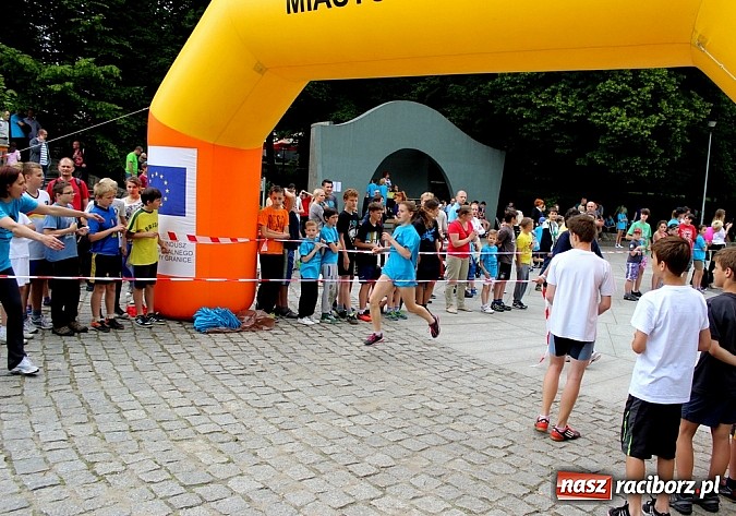 Zdjęcie w galerii na portalu naszraciborz.pl: VIII Raciborski Bieg Profilaktyczny, tym razem w parku Roth wiadomości z regionu