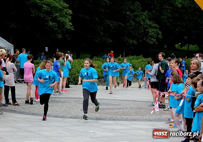 Zdjęcie w galerii na portalu naszraciborz.pl: VIII Raciborski Bieg Profilaktyczny, tym razem w parku Roth wiadomości z regionu