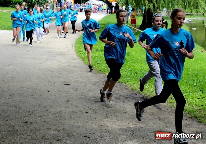 Zdjęcie w galerii na portalu naszraciborz.pl: VIII Raciborski Bieg Profilaktyczny, tym razem w parku Roth wiadomości z regionu