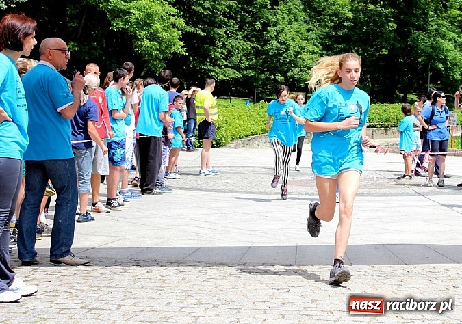 Zdjęcie w galerii na portalu naszraciborz.pl: VIII Raciborski Bieg Profilaktyczny, tym razem w parku Roth wiadomości z regionu