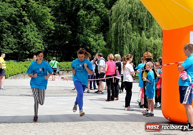 Zdjęcie w galerii na portalu naszraciborz.pl: VIII Raciborski Bieg Profilaktyczny, tym razem w parku Roth wiadomości z regionu