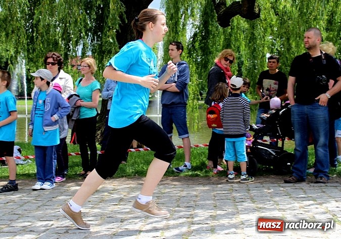 Zdjęcie w galerii na portalu naszraciborz.pl: VIII Raciborski Bieg Profilaktyczny, tym razem w parku Roth wiadomości z regionu