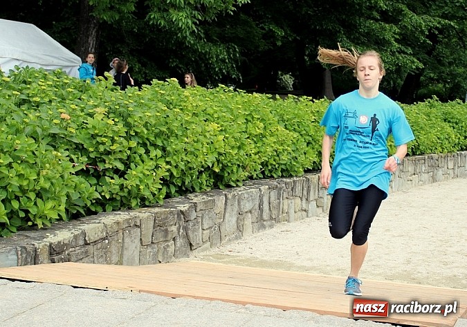 Zdjęcie w galerii na portalu naszraciborz.pl: VIII Raciborski Bieg Profilaktyczny, tym razem w parku Roth wiadomości z regionu