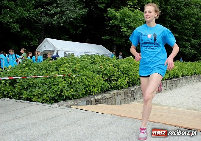 Zdjęcie w galerii na portalu naszraciborz.pl: VIII Raciborski Bieg Profilaktyczny, tym razem w parku Roth wiadomości z regionu