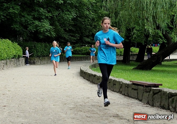 Zdjęcie w galerii na portalu naszraciborz.pl: VIII Raciborski Bieg Profilaktyczny, tym razem w parku Roth wiadomości z regionu