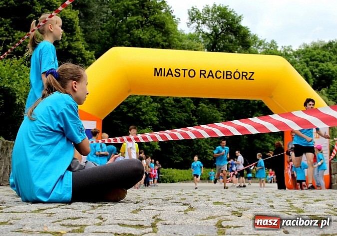 Zdjęcie w galerii na portalu naszraciborz.pl: VIII Raciborski Bieg Profilaktyczny, tym razem w parku Roth wiadomości z regionu