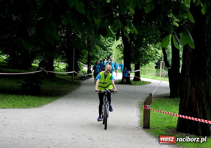 Zdjęcie w galerii na portalu naszraciborz.pl: VIII Raciborski Bieg Profilaktyczny, tym razem w parku Roth wiadomości z regionu