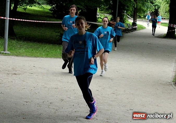 Zdjęcie w galerii na portalu naszraciborz.pl: VIII Raciborski Bieg Profilaktyczny, tym razem w parku Roth wiadomości z regionu