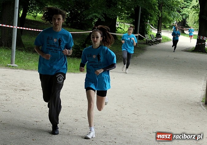 Zdjęcie w galerii na portalu naszraciborz.pl: VIII Raciborski Bieg Profilaktyczny, tym razem w parku Roth wiadomości z regionu