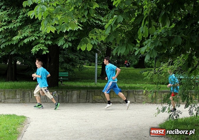 Zdjęcie w galerii na portalu naszraciborz.pl: VIII Raciborski Bieg Profilaktyczny, tym razem w parku Roth wiadomości z regionu