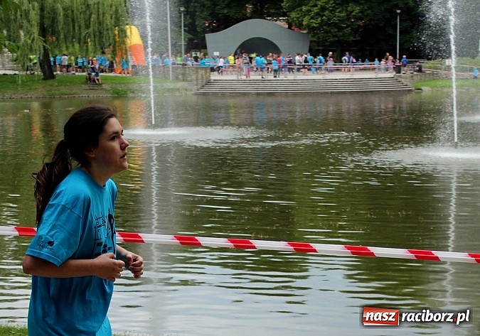 Zdjęcie w galerii na portalu naszraciborz.pl: VIII Raciborski Bieg Profilaktyczny, tym razem w parku Roth wiadomości z regionu