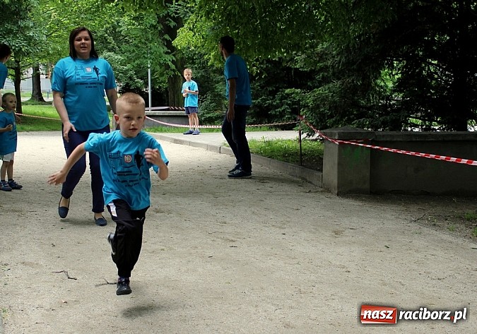 Zdjęcie w galerii na portalu naszraciborz.pl: VIII Raciborski Bieg Profilaktyczny, tym razem w parku Roth wiadomości z regionu
