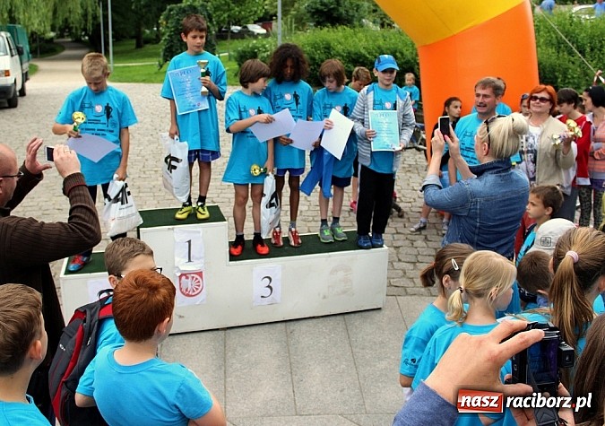 Zdjęcie w galerii na portalu naszraciborz.pl: VIII Raciborski Bieg Profilaktyczny, tym razem w parku Roth wiadomości z regionu