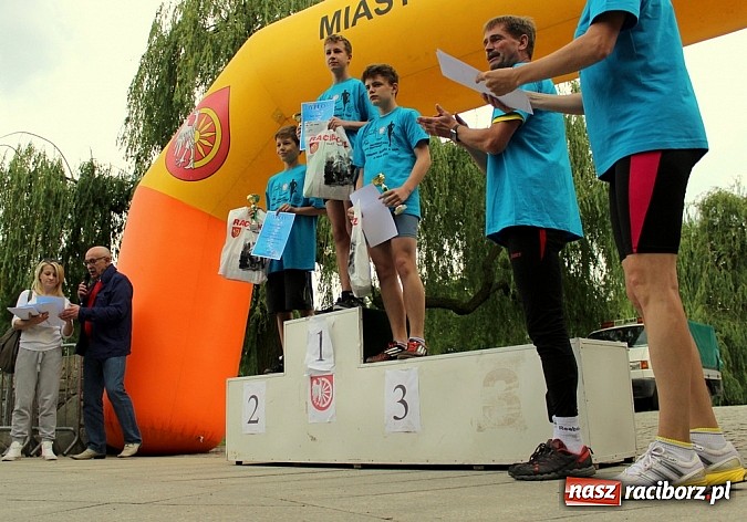 Zdjęcie w galerii na portalu naszraciborz.pl: VIII Raciborski Bieg Profilaktyczny, tym razem w parku Roth wiadomości z regionu
