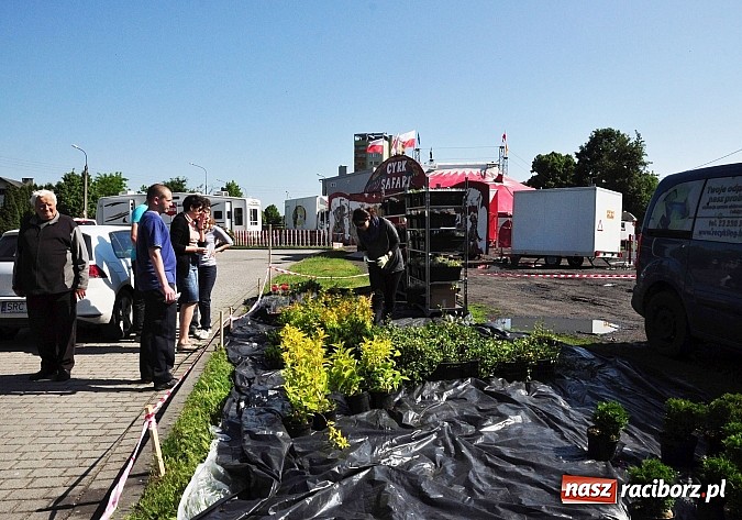 Zdjęcie w galerii na portalu naszraciborz.pl: Na Ostrogu zbiórka sprzętu z dodatkową atrakcją wiadomości z regionu
