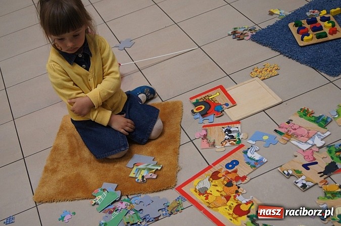 Zdjęcie w galerii na portalu naszraciborz.pl: Mnóstwo frajdy z okazji Dnia Dziecka w Auchan  wiadomości z regionu