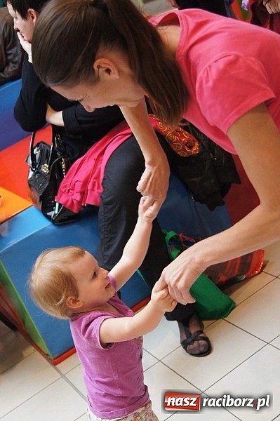 Zdjęcie w galerii na portalu naszraciborz.pl: Mnóstwo frajdy z okazji Dnia Dziecka w Auchan  wiadomości z regionu