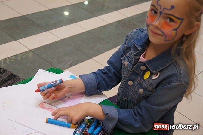 Zdjęcie w galerii na portalu naszraciborz.pl: Mnóstwo frajdy z okazji Dnia Dziecka w Auchan  wiadomości z regionu