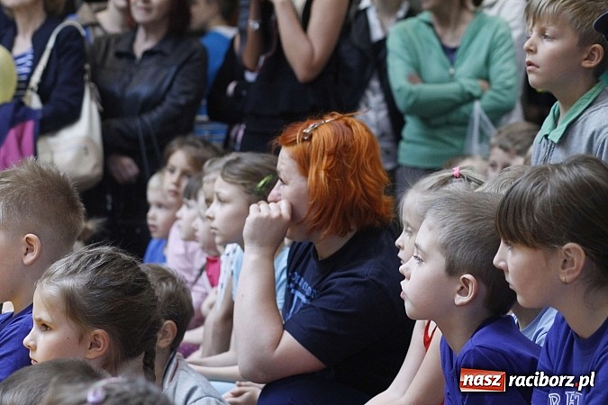 Zdjęcie w galerii na portalu naszraciborz.pl: Mnóstwo frajdy z okazji Dnia Dziecka w Auchan  wiadomości z regionu