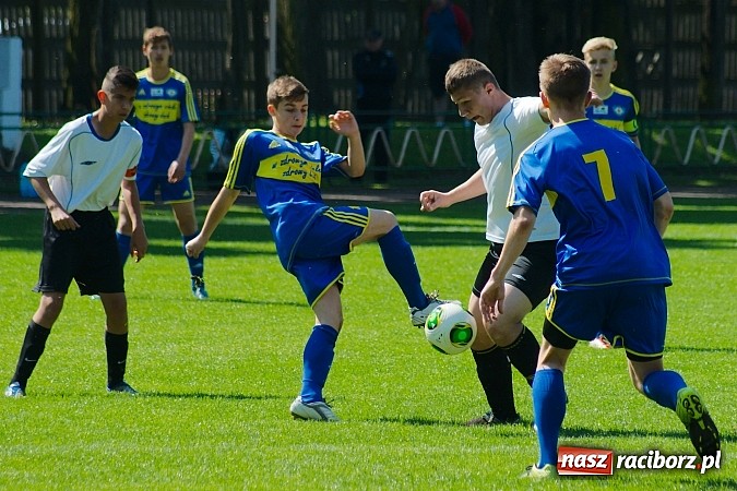 Zdjęcie w galerii na portalu naszraciborz.pl: Ikar Racibórz bezlitosny dla MKS Zaborze wiadomości z regionu