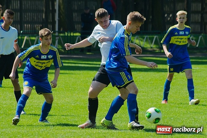 Zdjęcie w galerii na portalu naszraciborz.pl: Ikar Racibórz bezlitosny dla MKS Zaborze wiadomości z regionu