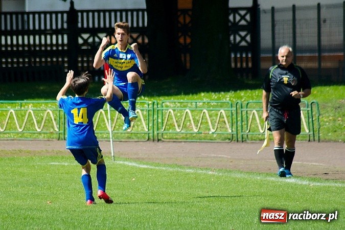 Zdjęcie w galerii na portalu naszraciborz.pl: Ikar Racibórz bezlitosny dla MKS Zaborze wiadomości z regionu