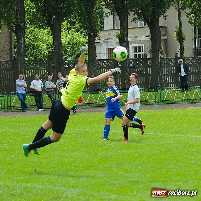 Zdjęcie w galerii na portalu naszraciborz.pl: Ikar Racibórz bezlitosny dla MKS Zaborze wiadomości z regionu