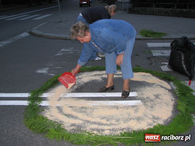 Zdjęcie w galerii na portalu naszraciborz.pl: Dywany z kwiatów odchodzą do lamusa? wiadomości z regionu