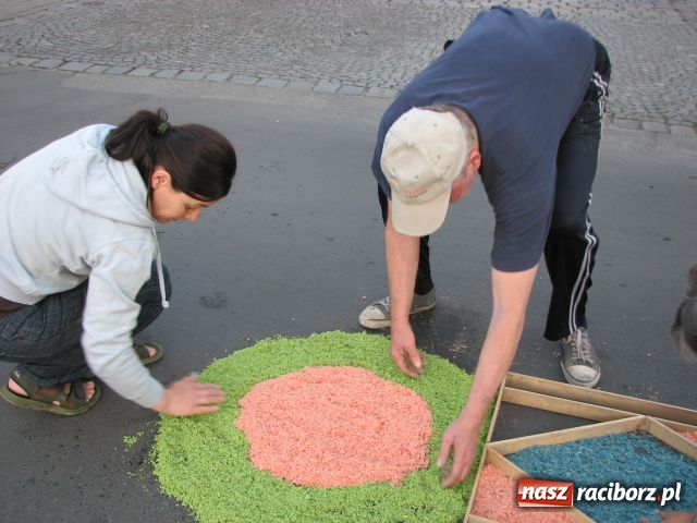 Zdjęcie w galerii na portalu naszraciborz.pl: Dywany z kwiatów odchodzą do lamusa? wiadomości z regionu