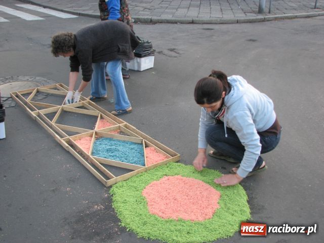 Zdjęcie w galerii na portalu naszraciborz.pl: Dywany z kwiatów odchodzą do lamusa? wiadomości z regionu