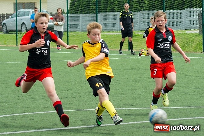 Zdjęcie w galerii na portalu naszraciborz.pl: Wolnik show w Tworkowie. Wypoczynek na kolanach wiadomości z regionu