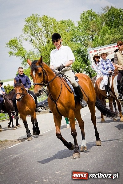 Zdjęcie w galerii na portalu naszraciborz.pl: Konna majówka w Pawłowie  wiadomości z regionu