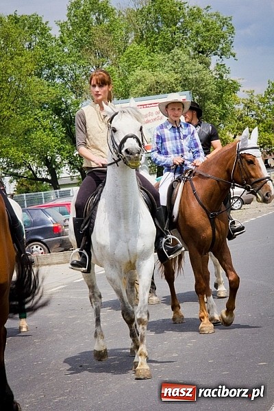Zdjęcie w galerii na portalu naszraciborz.pl: Konna majówka w Pawłowie  wiadomości z regionu