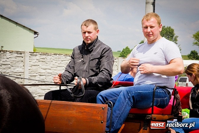 Zdjęcie w galerii na portalu naszraciborz.pl: Konna majówka w Pawłowie  wiadomości z regionu