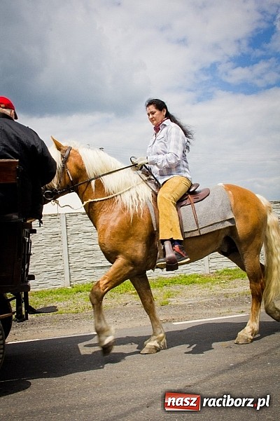 Zdjęcie w galerii na portalu naszraciborz.pl: Konna majówka w Pawłowie  wiadomości z regionu