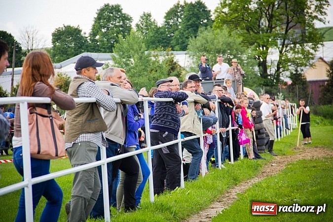 Zdjęcie w galerii na portalu naszraciborz.pl: Konna majówka w Pawłowie  wiadomości z regionu